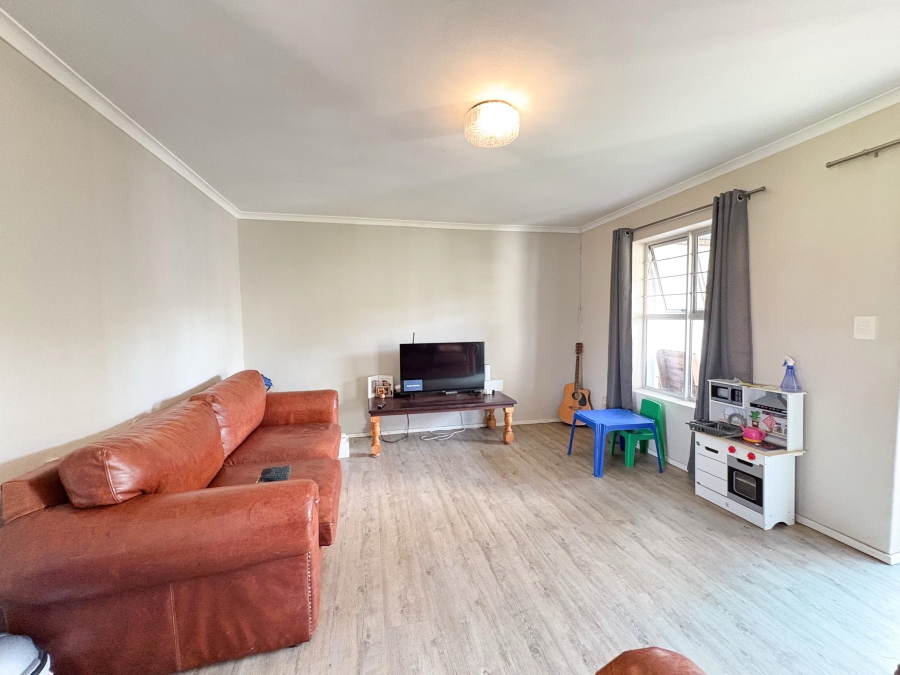 To Let 3 Bedroom Property for Rent in De Bron Western Cape